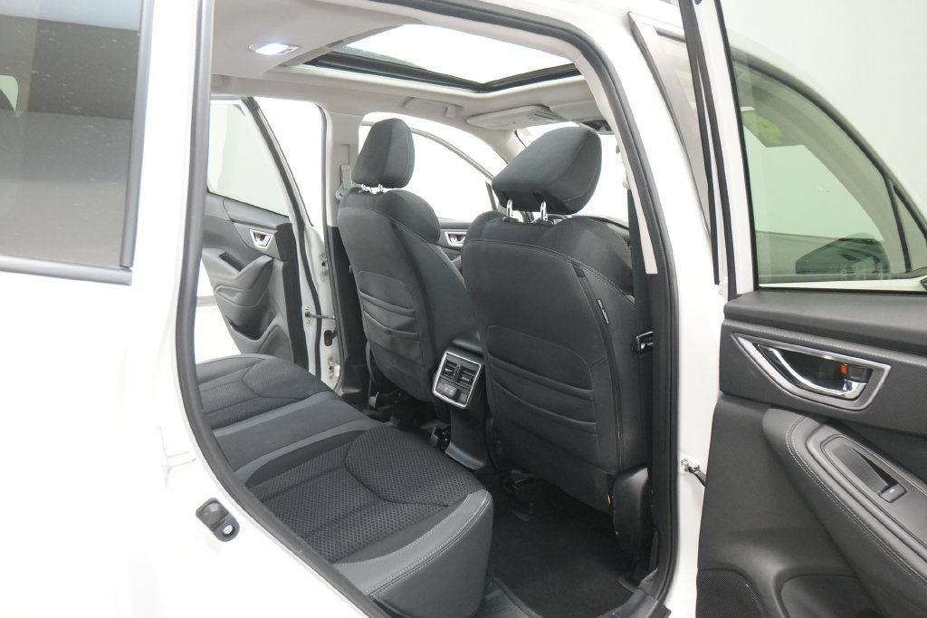 Used 2024 Subaru Forester Premium AWD/4WD image 32