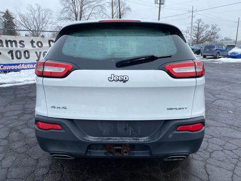 Used 2016 Jeep Cherokee Sport w/ Cold Weather Group image 3