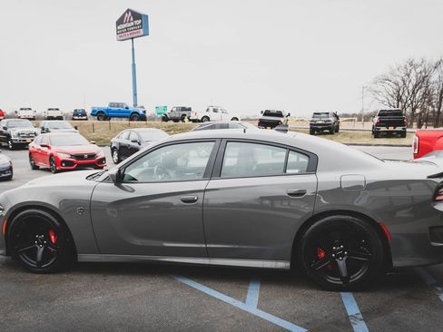 Used 2017 Dodge Charger SRT Hellcat image 24