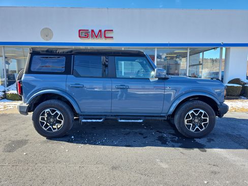 Used 2023 Ford Bronco Outer Banks image 2