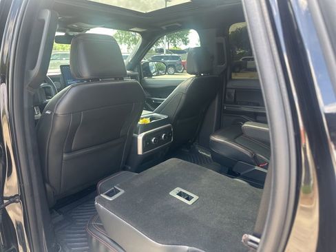 Used 2023 Ford Expedition Max Limited image 7