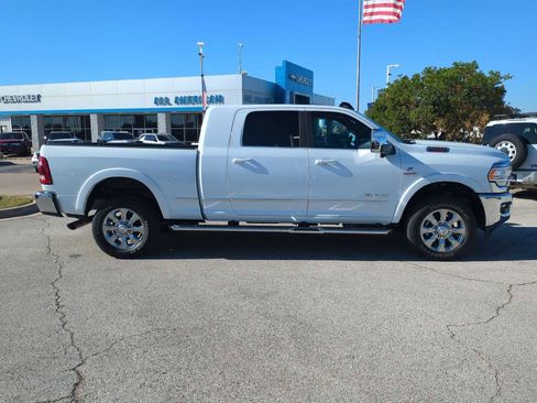 Used 2024 RAM 2500 Limited image 9