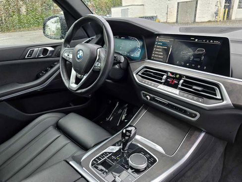 Used 2022 BMW X5 xDrive45e w/ Climate Comfort Package image 12