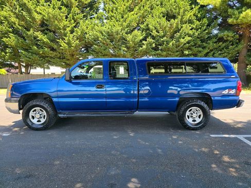 Used 2004 Chevrolet Silverado 1500 W/T w/ Light Duty Power Package AWD/4WD image 2