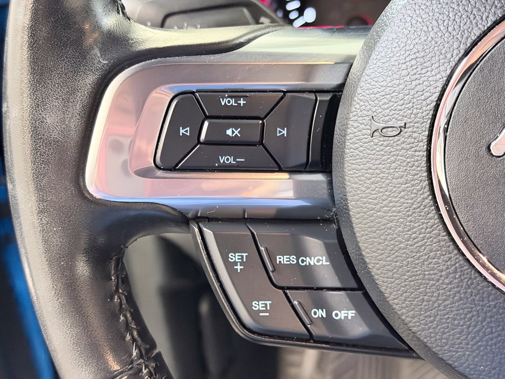 Used 2022 Ford Mustang Premium RWD image 39