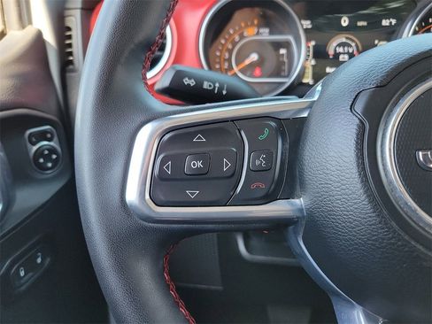 Used 2023 Jeep Wrangler Unlimited Rubicon image 4