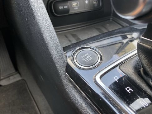 Used 2024 Kia Sportage EX FWD image 22