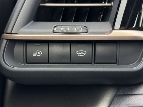 Certified 2026 Toyota Crown AWD/4WD image 23