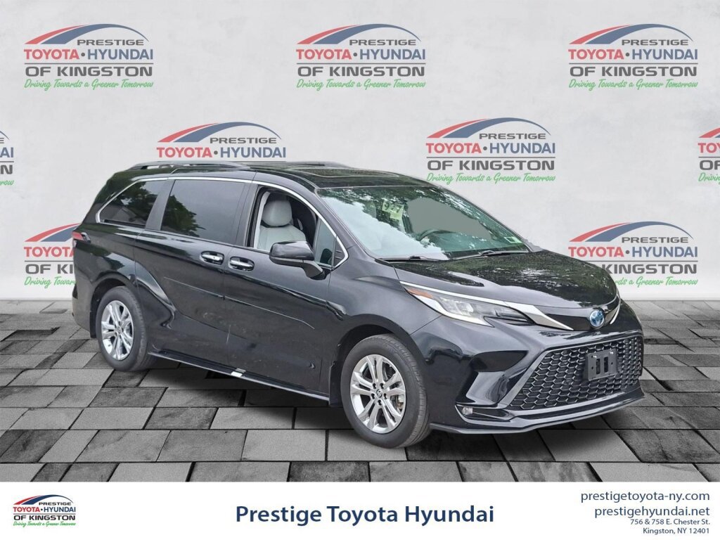 Certified 2023 Toyota Sienna XSE w/ XSE Plus Package AWD/4WD image 1