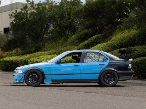 Used 1994 BMW 325i Sedan image 6