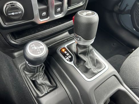 Certified 2024 Jeep Wrangler Sport S image 15