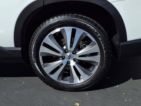 Used 2019 Subaru Ascent Limited image 4