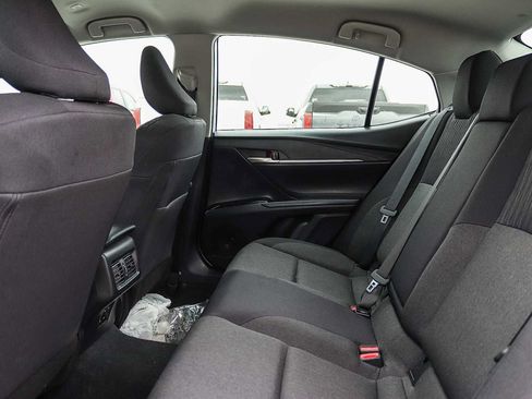Used 2025 Toyota Camry LE FWD image 17