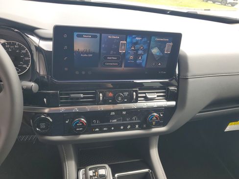 New 2026 Nissan Pathfinder SV image 7