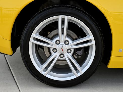 Used 2008 Chevrolet Corvette Coupe image 32