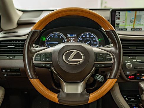 Used 2018 Lexus RX 350L FWD image 22