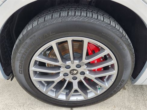 New 2024 Maserati Grecale GT image 5