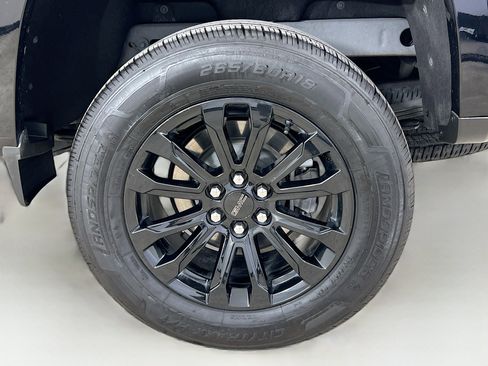 Used 2022 GMC Canyon Elevation image 31