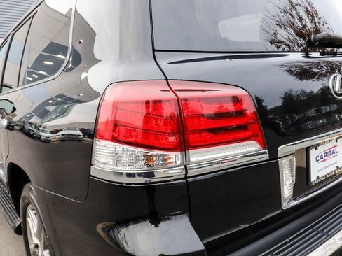 Used 2013 Lexus LX 570 4WD image 26