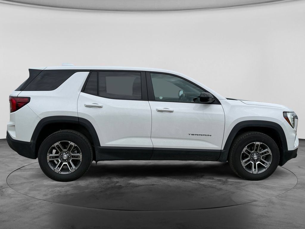 Used 2025 GMC Terrain Elevation AWD/4WD image 10