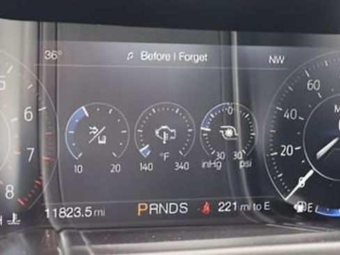 Used 2022 Ford Mustang Premium w/ Equipment Group 201A image 23