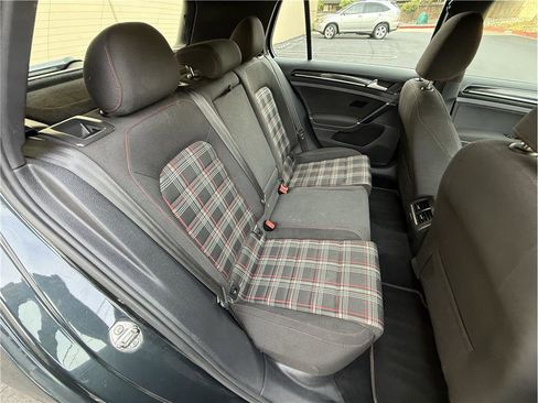Used 2017 Volkswagen GTI S image 21
