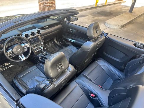 Used 2018 Ford Mustang Premium w/ Equipment Group 201A image 11