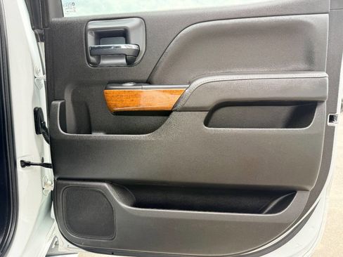 Used 2019 Chevrolet Silverado 2500 High Country w/ Duramax Plus Package image 37