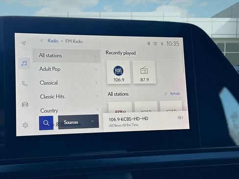 Certified 2025 Lexus UX 300h FWD image 22