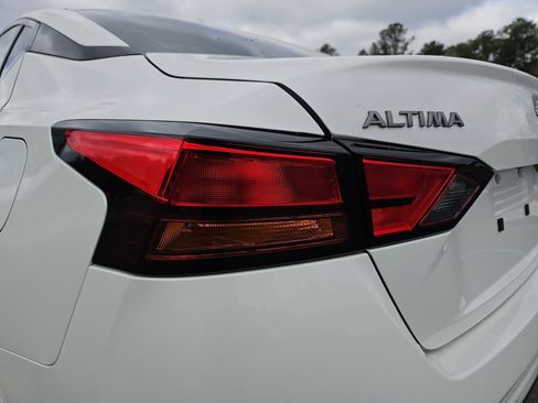 Used 2024 Nissan Altima 2.5 SR w/ SR Premium Package image 34