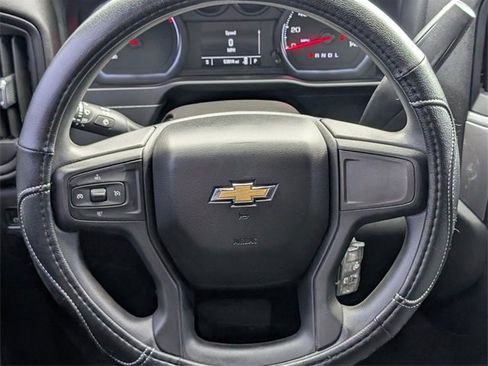 Certified 2022 Chevrolet Silverado 1500 Custom image 9