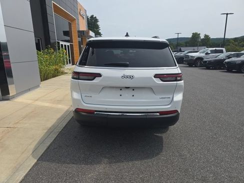 Certified 2025 Jeep Grand Cherokee L Limited AWD/4WD image 5