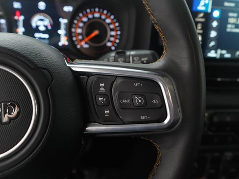 Used 2024 Jeep Wrangler Sahara image 27