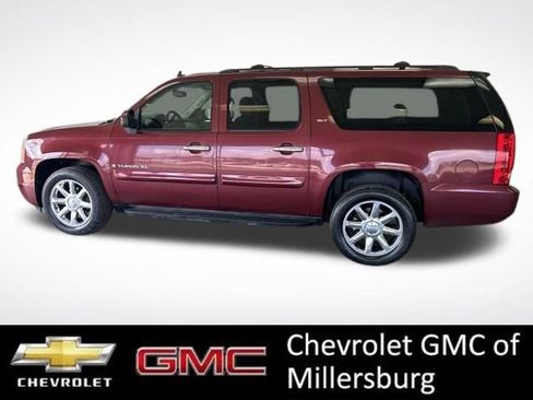 Used 2008 GMC Yukon XL SLT w/ SLT Preferred Equipment Group AWD/4WD image 5