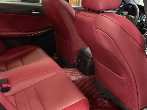 Used 2019 Lexus IS 300 AWD image 24