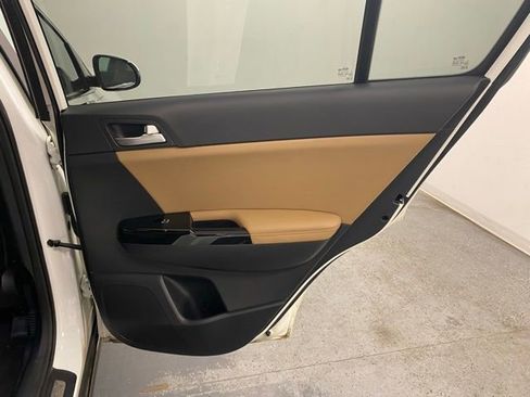 Used 2022 Kia Sportage SX image 29