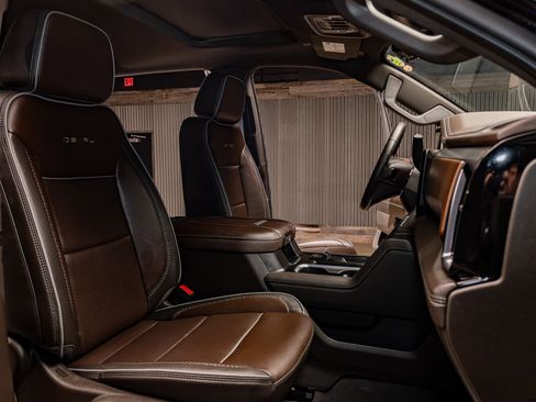 Used 2025 GMC Sierra 2500 Denali w/ Denali Reserve Package AWD/4WD image 30