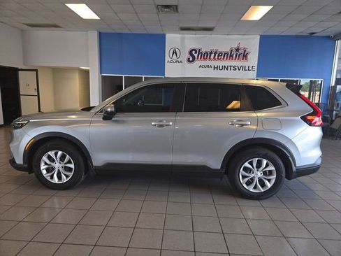 Used 2025 Honda CR-V LX image 5