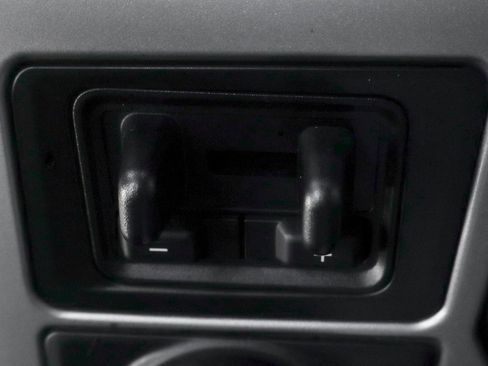 Used 2022 Ford F250 Lariat w/ Black Appearance Package image 45