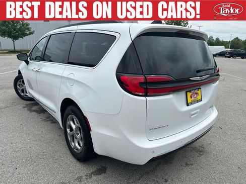 Used 2023 Chrysler Pacifica Limited w/ Uconnect Theater Family Group AWD/4WD image 6