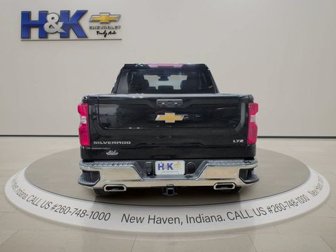 Used 2024 Chevrolet Silverado 1500 LTZ AWD/4WD image 5