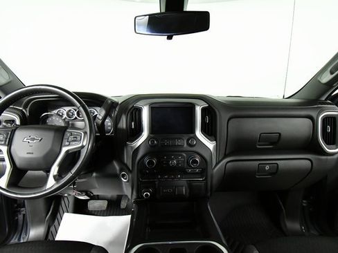 Used 2021 Chevrolet Silverado 1500 LT Trail Boss image 18