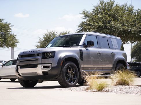 Used 2023 Land Rover Defender 110 SE AWD/4WD image 7