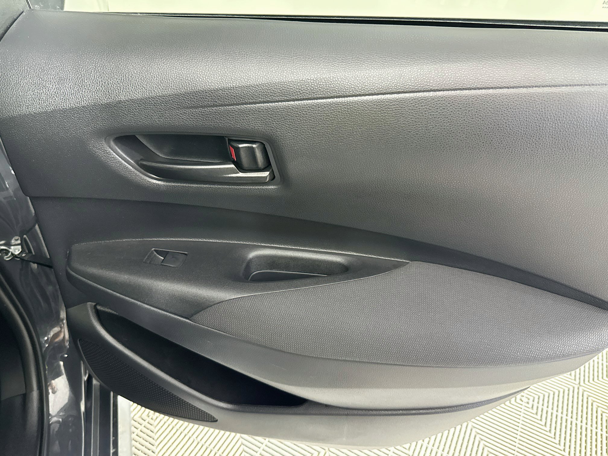 Used 2025 Toyota Corolla LE FWD image 45