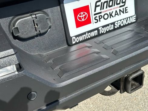 Certified 2022 Toyota Tundra Platinum AWD/4WD image 42
