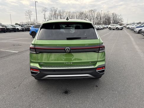 New 2026 Volkswagen Taos SEL image 5
