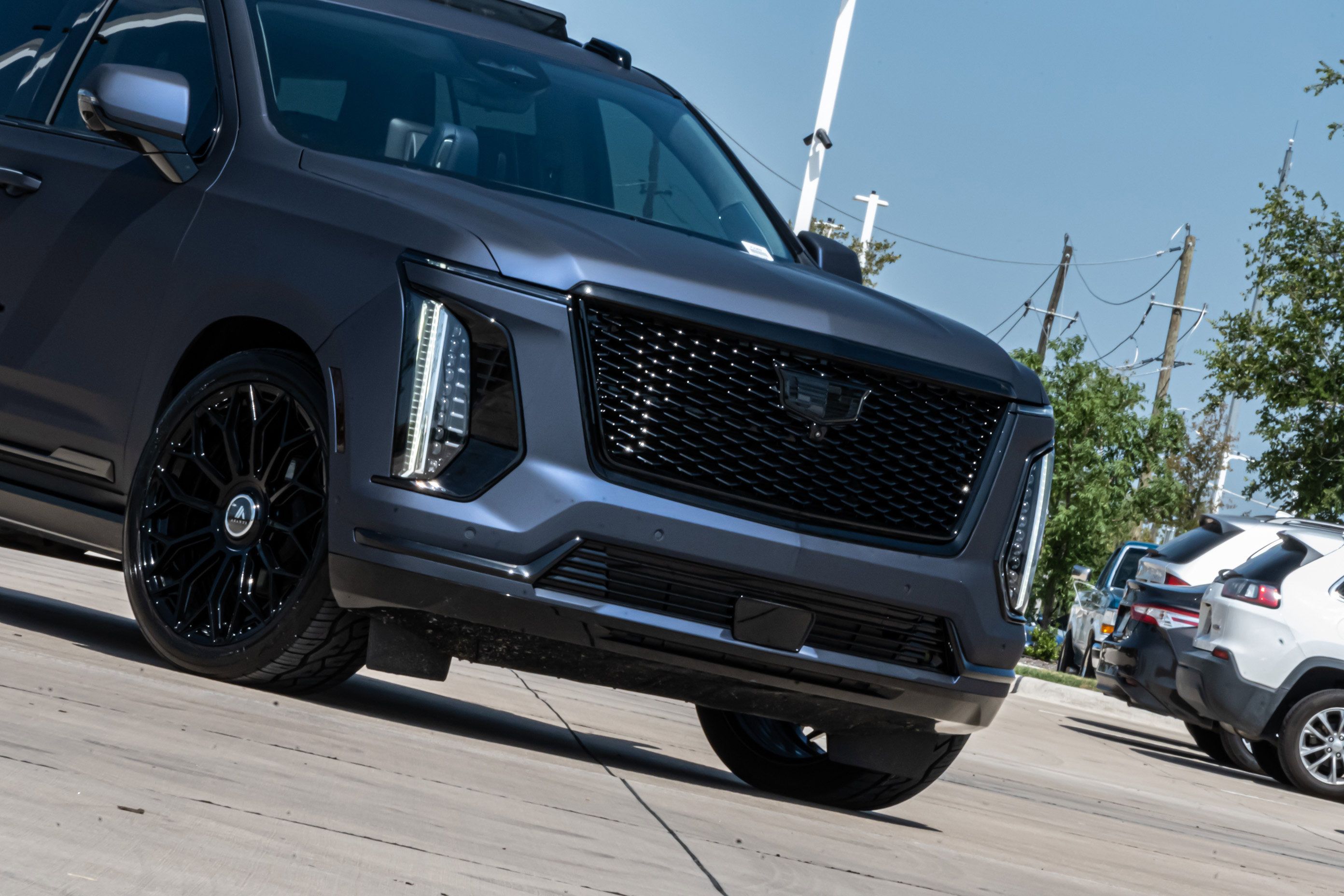 Used 2025 Cadillac Escalade Sport Platinum AWD/4WD image 11