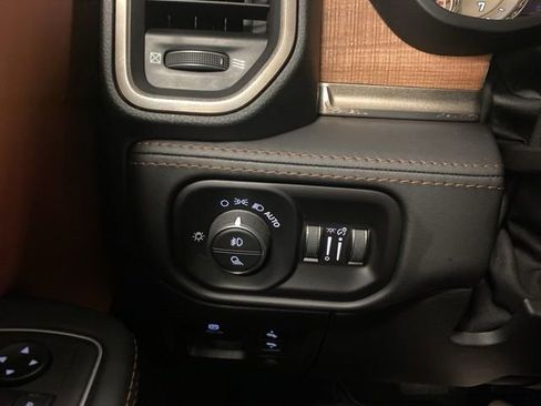 Used 2021 RAM 1500 Limited w/ Bed Utility Group AWD/4WD image 18