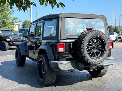 Used 2018 Jeep Wrangler Unlimited Sport AWD/4WD image 8