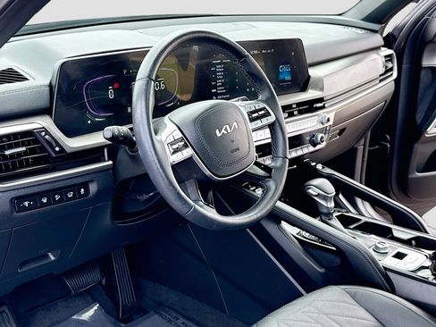 Used 2025 Kia Telluride EX X-Line AWD/4WD image 4